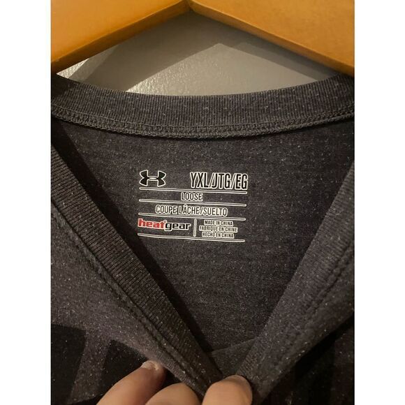 Under Armour Boys Undisputed Champ Graphics Athletic Tshirt Size Youth XL - Picture 4 of 6